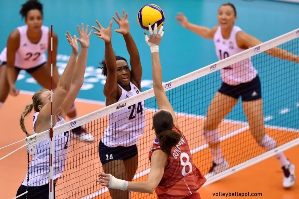 Middle-Blocker-Position-in-Volleyball